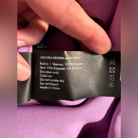 SOLACE LONDON
Hedera Off-the-shoulder Maxi Dress In Purple, US 0 - Picture 7 of 8